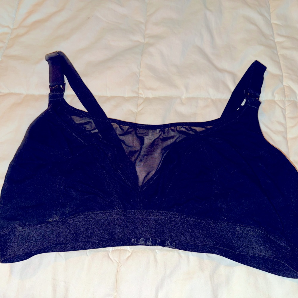 Momcozy Mesh Support Handsfree Pumping and Nursing Bra